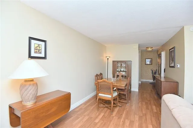 Additional property image - 880 LIMERIDGE Rd Unit 63