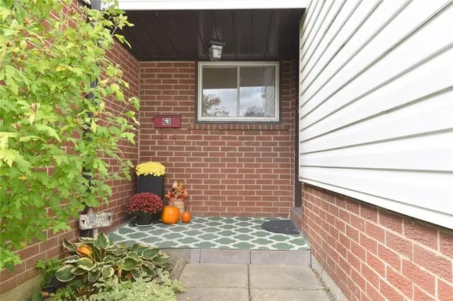 Additional property image - 880 LIMERIDGE Rd Unit 63