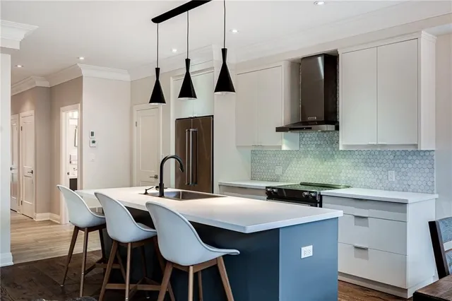 Additional property image - 201 HATT St