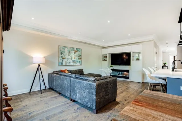 Additional property image - 201 HATT St