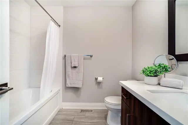 Additional property image - 201 HATT St