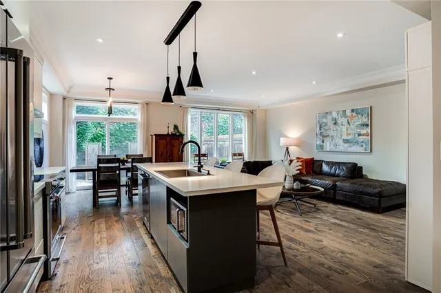 Additional property image - 201 HATT St