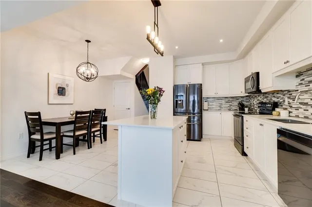 Additional property image - 32 GREENWICH Ave