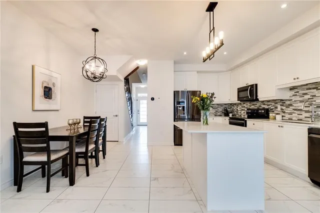 Additional property image - 32 GREENWICH Ave