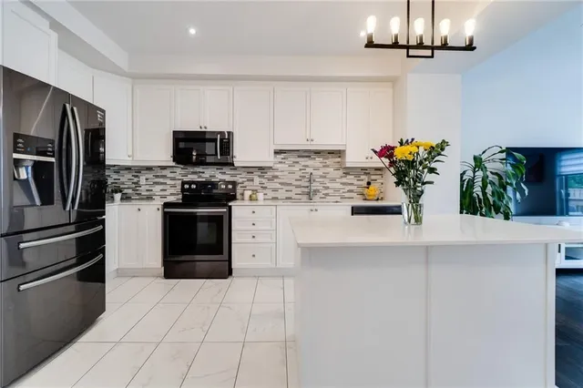 Additional property image - 32 GREENWICH Ave