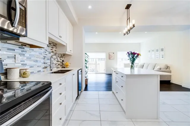 Additional property image - 32 GREENWICH Ave