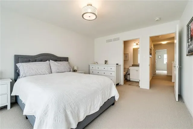 Additional property image - 32 GREENWICH Ave