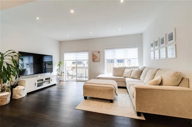 Additional property image - 32 GREENWICH Ave