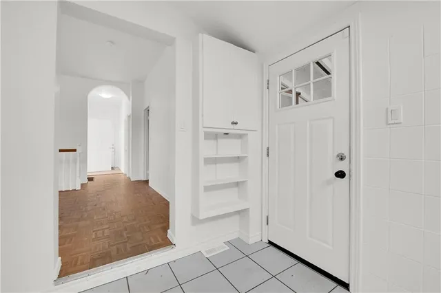 Additional property image - 103 EMERALD St