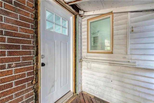 Additional property image - 103 EMERALD St