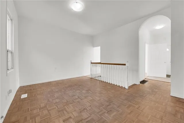 Additional property image - 103 EMERALD St