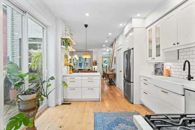 Additional property image - 120 GIBSON Ave
