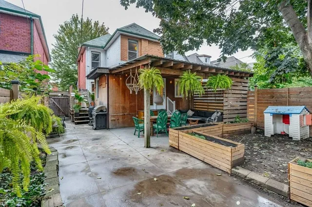 Additional property image - 120 GIBSON Ave