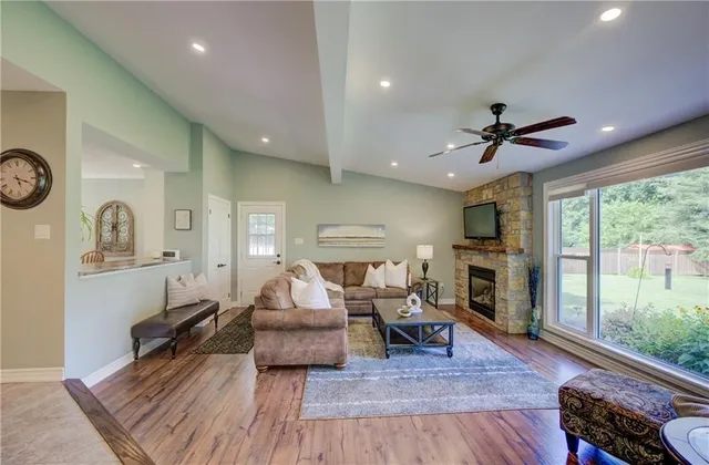 Additional property image - 1242 SHEFFIELD Rd