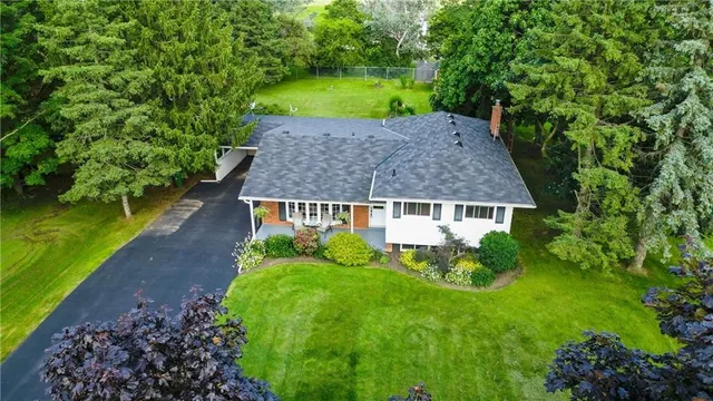 Additional property image - 1242 SHEFFIELD Rd