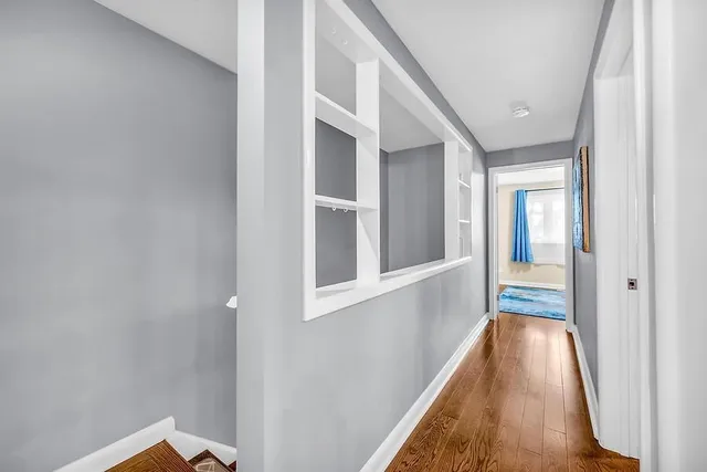 Additional property image - 2439 BARCLAY Rd