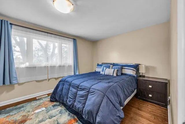 Additional property image - 2439 BARCLAY Rd