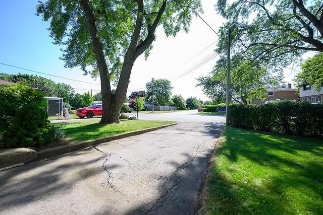 Additional property image - 2439 BARCLAY Rd