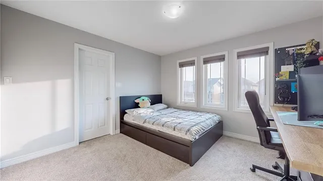 Additional property image - 341 RIVERTRAIL Ave