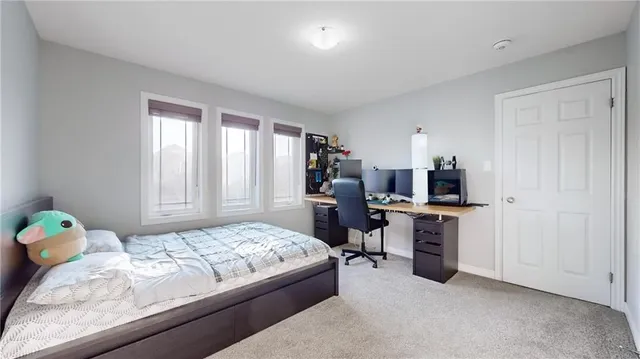 Additional property image - 341 RIVERTRAIL Ave