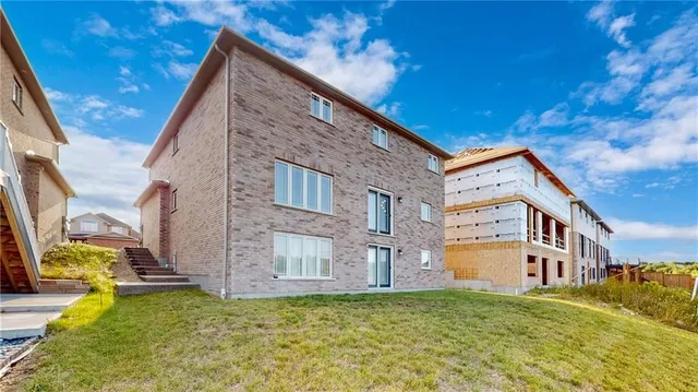 Additional property image - 341 RIVERTRAIL Ave