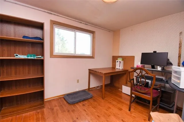 Additional property image - 39 EAST 39TH St