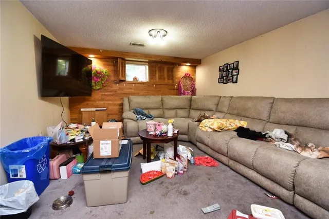 Additional property image - 39 EAST 39TH St