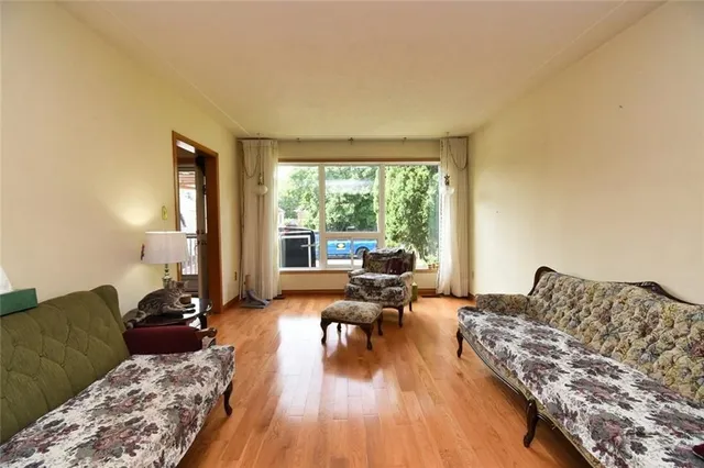 Additional property image - 39 EAST 39TH St