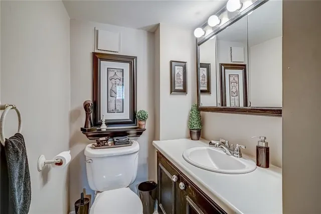 Additional property image - 50 MAIN St Unit 301