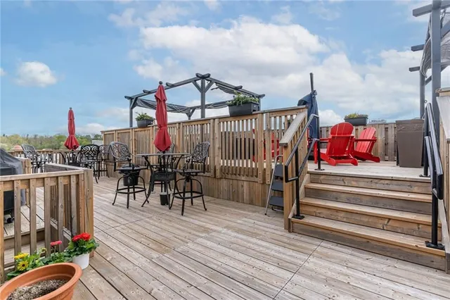 Additional property image - 50 MAIN St Unit 301