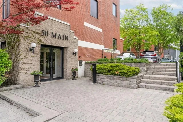 Additional property image - 50 MAIN St Unit 301
