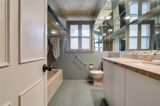 Additional property image - 23 West Park Ave