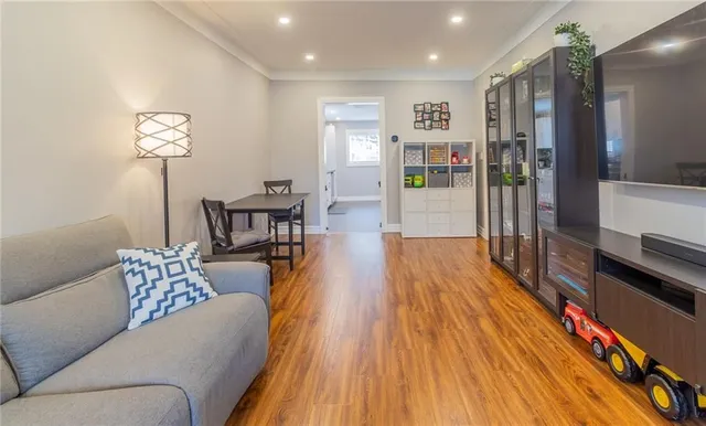 Additional property image - 195 KENSINGTON Ave