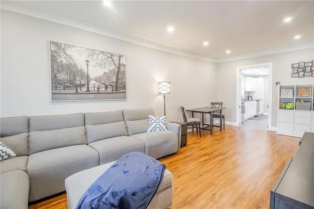 Additional property image - 195 KENSINGTON Ave