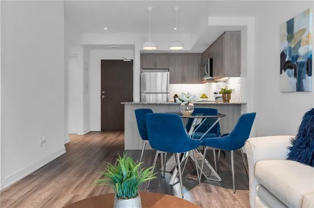 Additional property image - 16 MARKLE Cres Unit 213