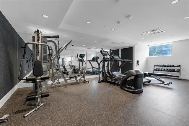 Additional property image - 16 MARKLE Cres Unit 213
