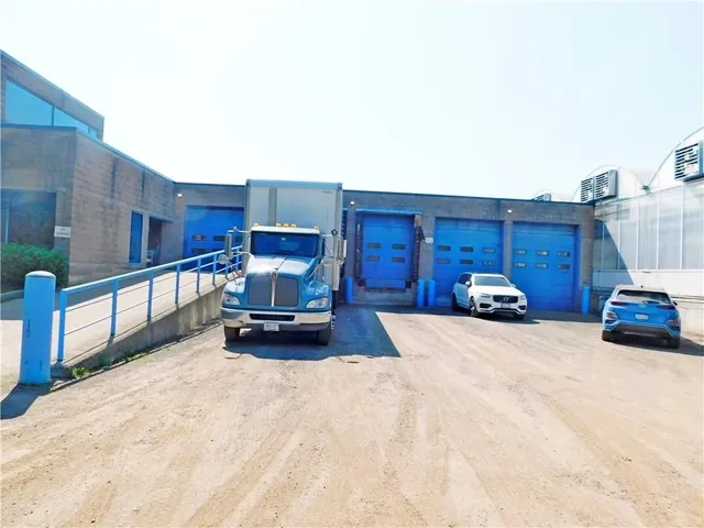 Additional property image - 7076 MCNIVEN Rd