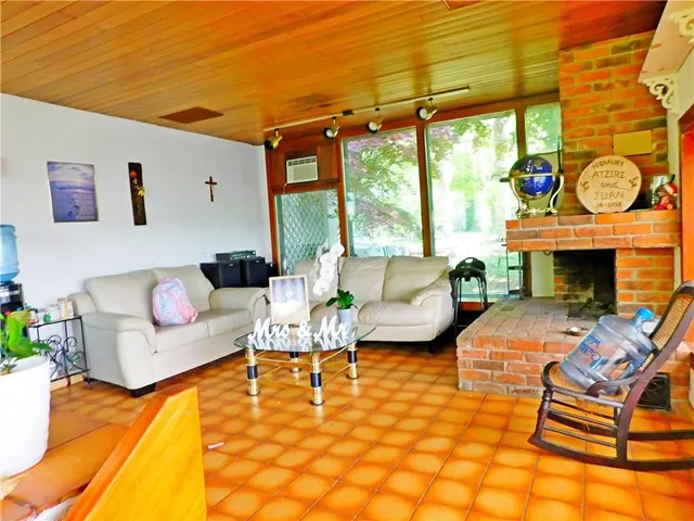 Additional property image - 7076 MCNIVEN Rd