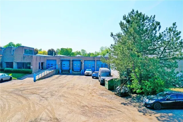 Additional property image - 7076 MCNIVEN Rd