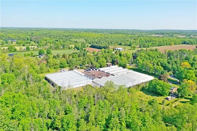 Additional property image - 7076 MCNIVEN Rd