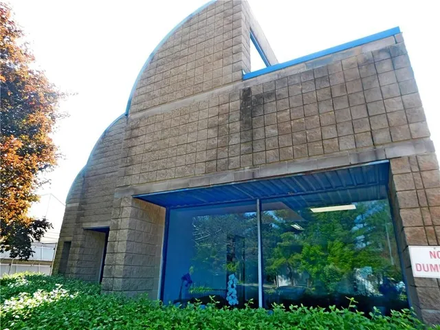 Additional property image - 7076 MCNIVEN Rd