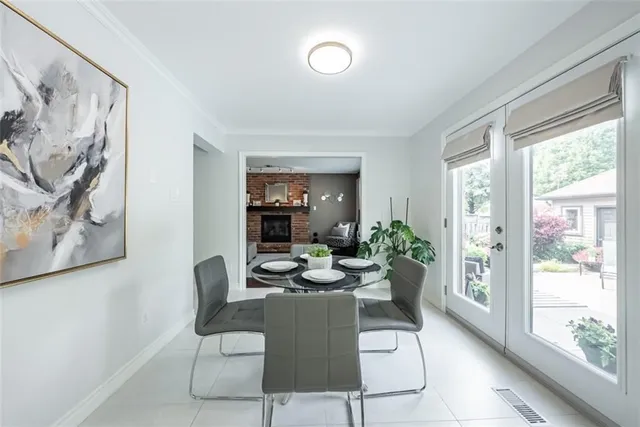 Additional property image - 16 BENVENUTO Cres