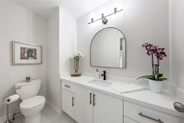 Additional property image - 16 BENVENUTO Cres