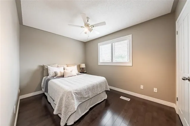 Additional property image - 16 BENVENUTO Cres