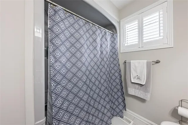 Additional property image - 16 BENVENUTO Cres