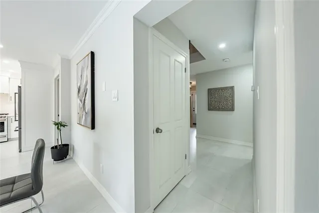 Additional property image - 16 BENVENUTO Cres
