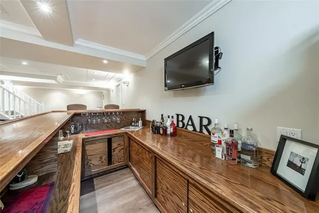 Additional property image - 16 BENVENUTO Cres
