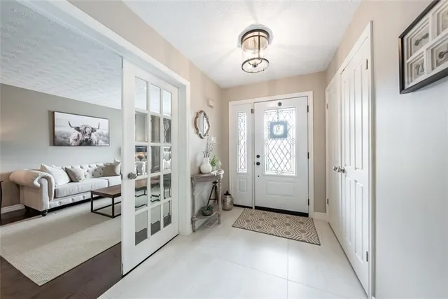 Additional property image - 16 BENVENUTO Cres