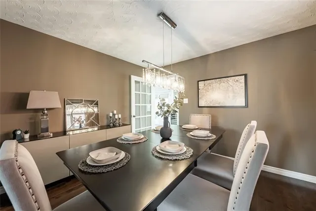 Additional property image - 16 BENVENUTO Cres
