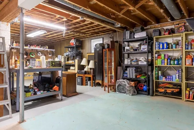 Additional property image - 3052 Guyatt Rd